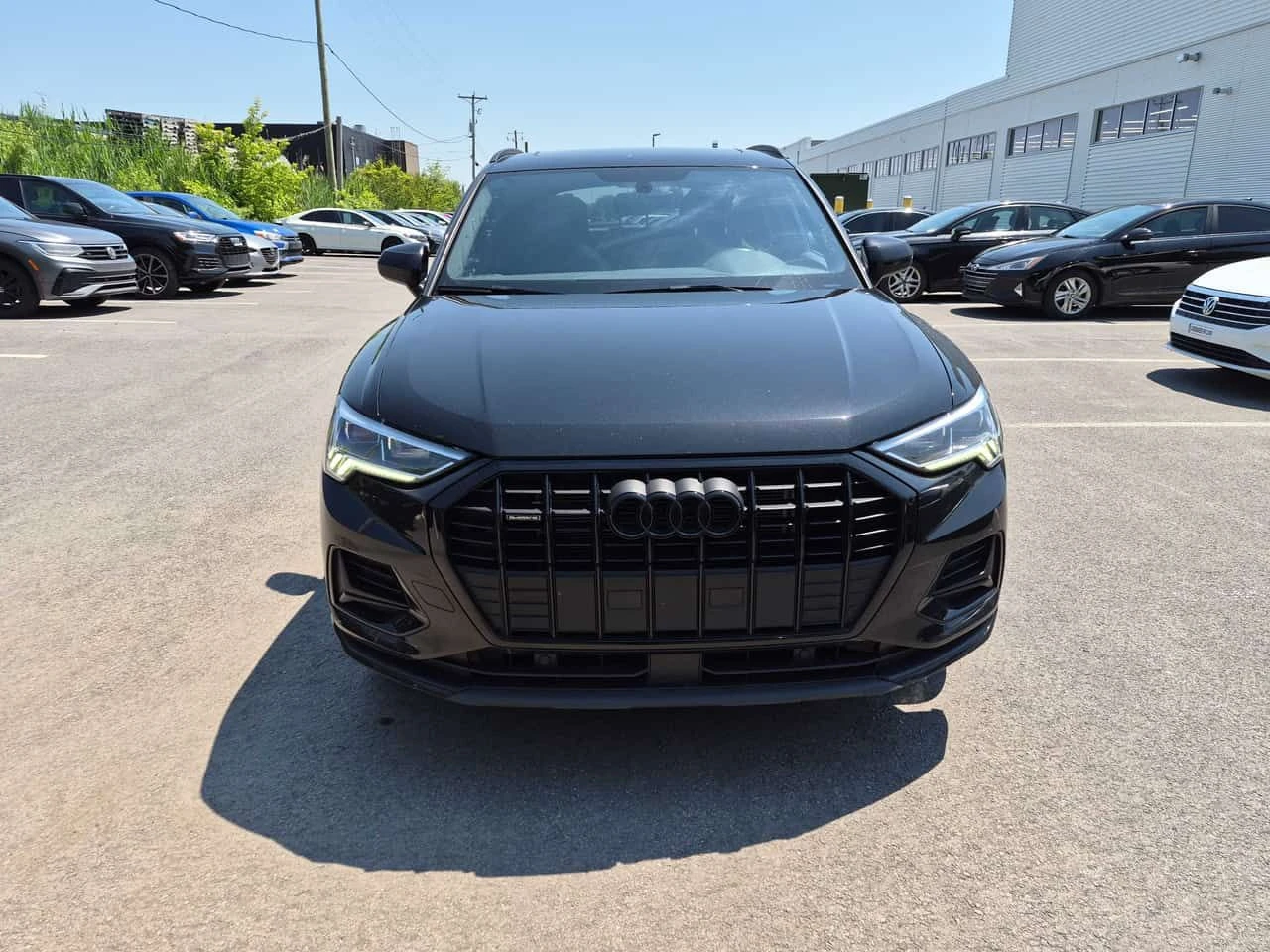 Audi Q3 45 TFSI quattro/ПАНОРАМА/ДИСТРОНИК, снимка 2 - Автомобили и джипове - 55125364