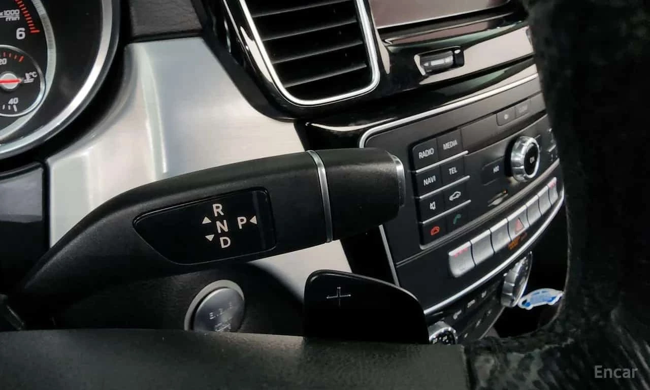 Mercedes-Benz GLE 350 4MATIC * АВТОКРЕДИТ БЕЗ ПЪРВОНАЧАЛНА ВНОСКА, снимка 9 - Автомобили и джипове - 56193928