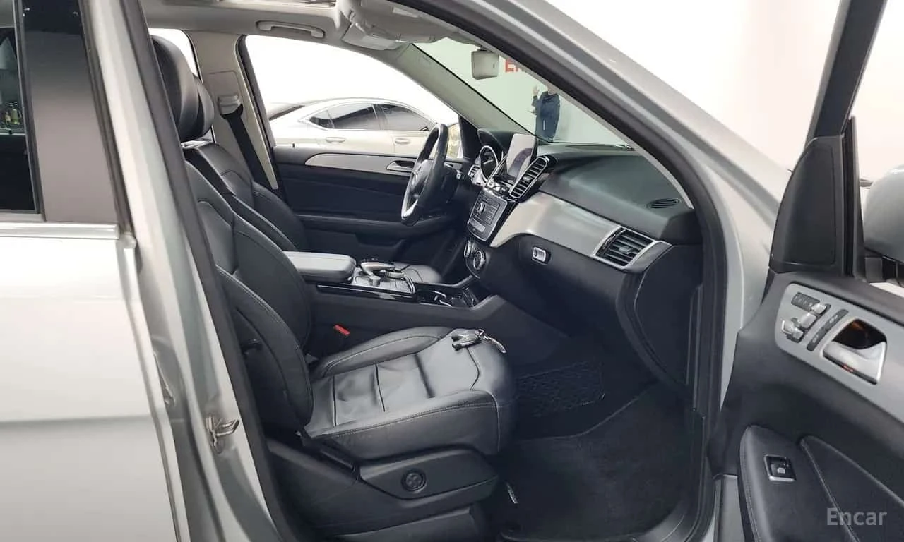 Mercedes-Benz GLE 350 4MATIC * АВТОКРЕДИТ БЕЗ ПЪРВОНАЧАЛНА ВНОСКА, снимка 11 - Автомобили и джипове - 56193928