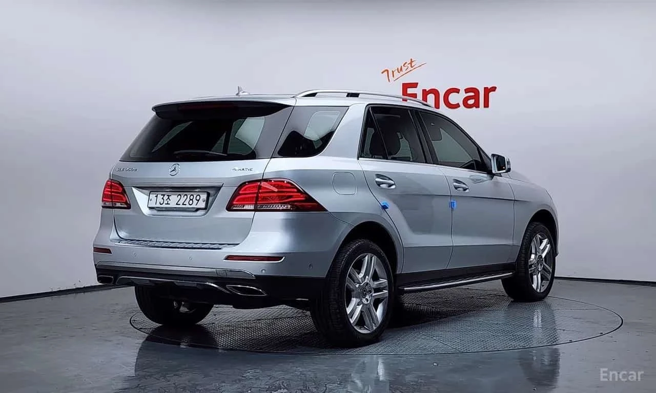 Mercedes-Benz GLE 350 4MATIC * АВТОКРЕДИТ БЕЗ ПЪРВОНАЧАЛНА ВНОСКА, снимка 2 - Автомобили и джипове - 56193928