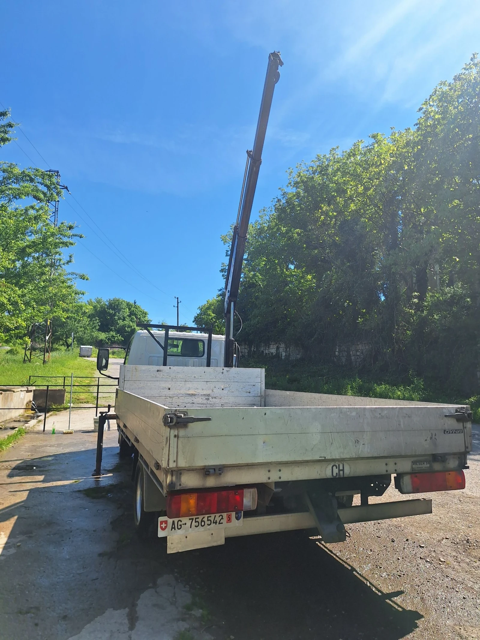 Toyota DYNA 2.5���102�.�.�� ��� �� ��������� ������� 3.5 ����  | Mobile.bg � ����������� 4