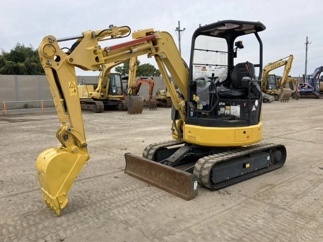  Komatsu PC30UU-6 /   /   | Mobile.bg   1