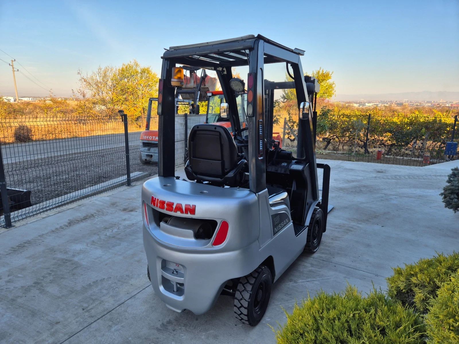  Nissan  /   /  ! | Mobile.bg   5