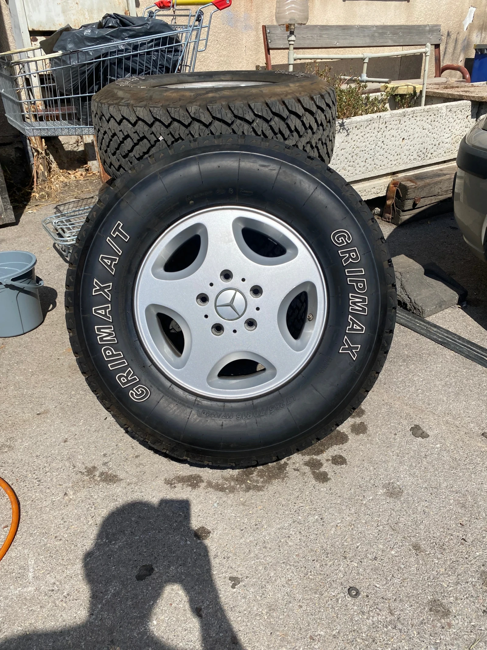 Гуми с джанти Други 265/70R16