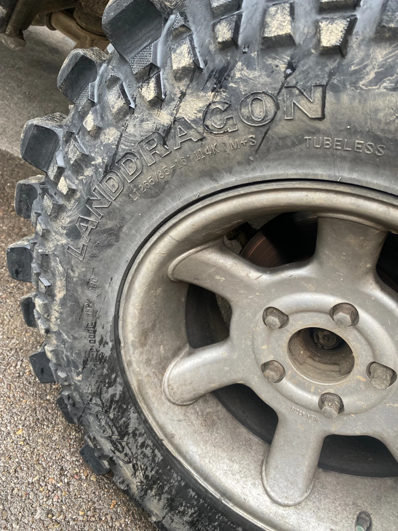 Гуми с джанти BF Goodrich 265/75R16, снимка 16 - Гуми и джанти - 54651878