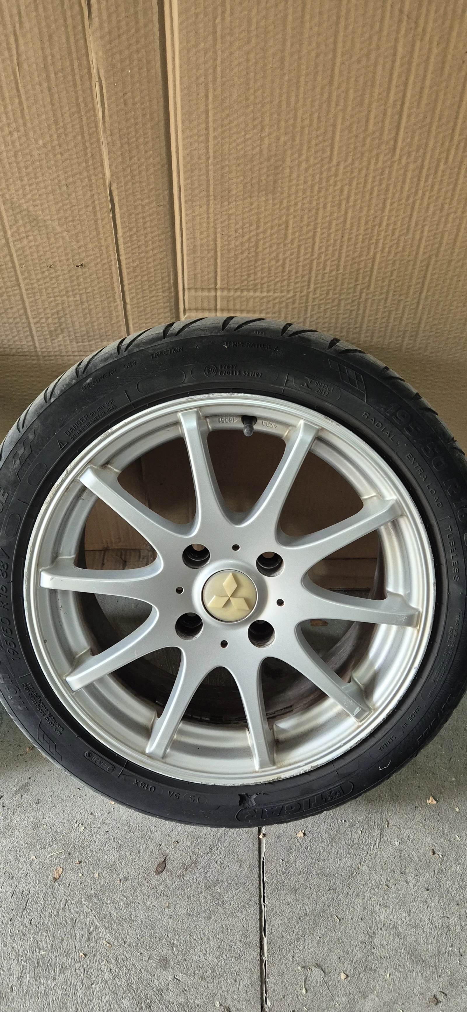 ���� � ������ 195/50R16 �� Mitsubishi | Mobile.bg � ����������� 4