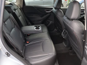 Subaru Forester 2.0i/4x4/E-BOXER/PREMIUM/Европейски/СВ.ТЕГЛИЧ/    , снимка 15