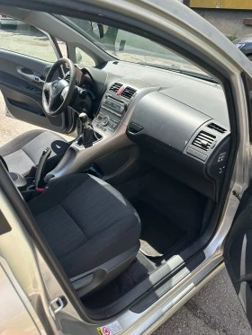 Toyota Auris 2.0d, 126 к.с. , снимка 8