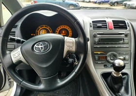 Toyota Auris, снимка 6