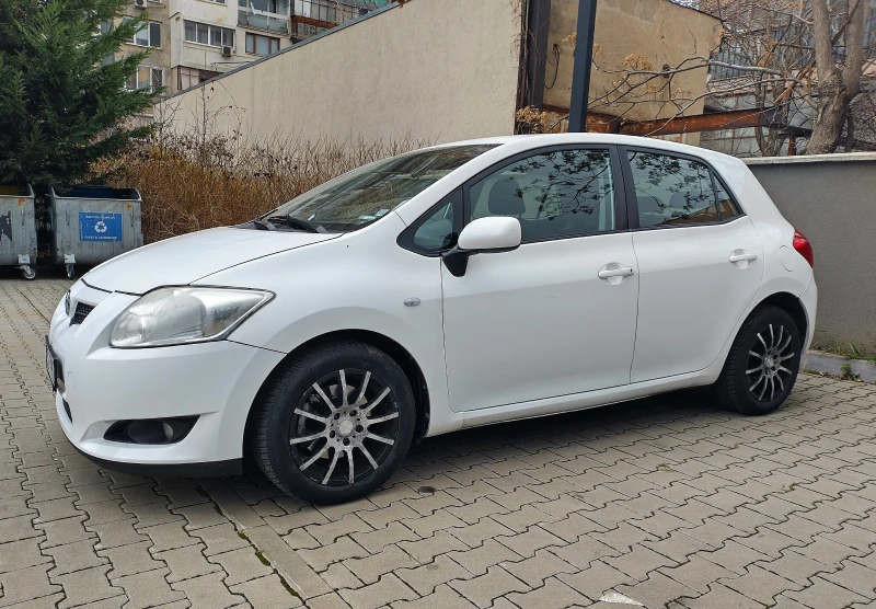 Toyota Auris, снимка 2 - Автомобили и джипове - 48292749