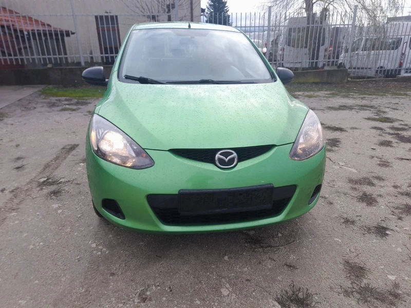 Mazda 2 1.3 i, снимка 3 - Автомобили и джипове - 48448933