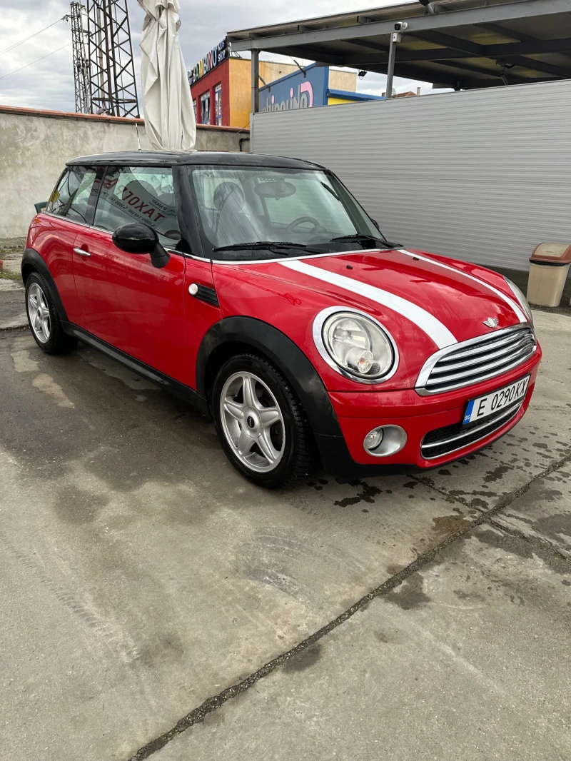 Mini One 1, 6D , снимка 1 - Автомобили и джипове - 48537394