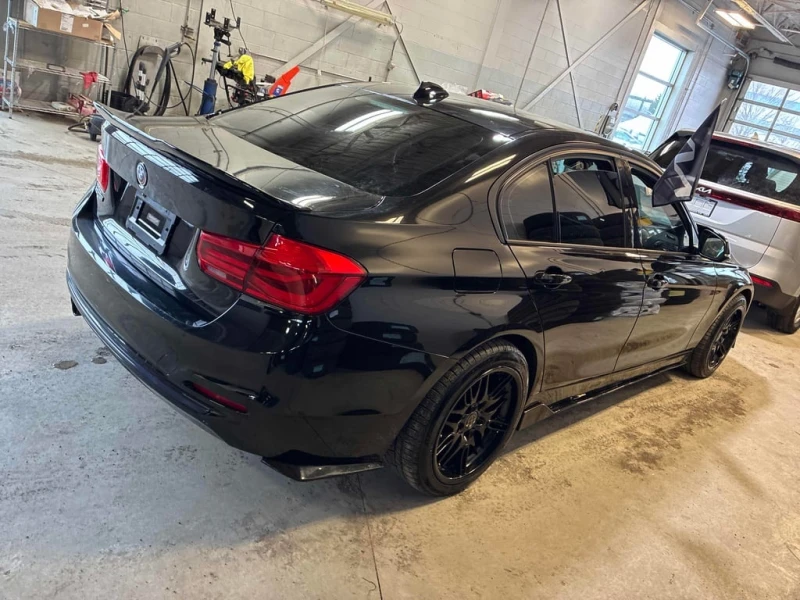 BMW 330 2018 XDRIVE * БЕЗ ПЪРВОНАЧАЛНА ВНОСКА* , снимка 4 - Автомобили и джипове - 53038568