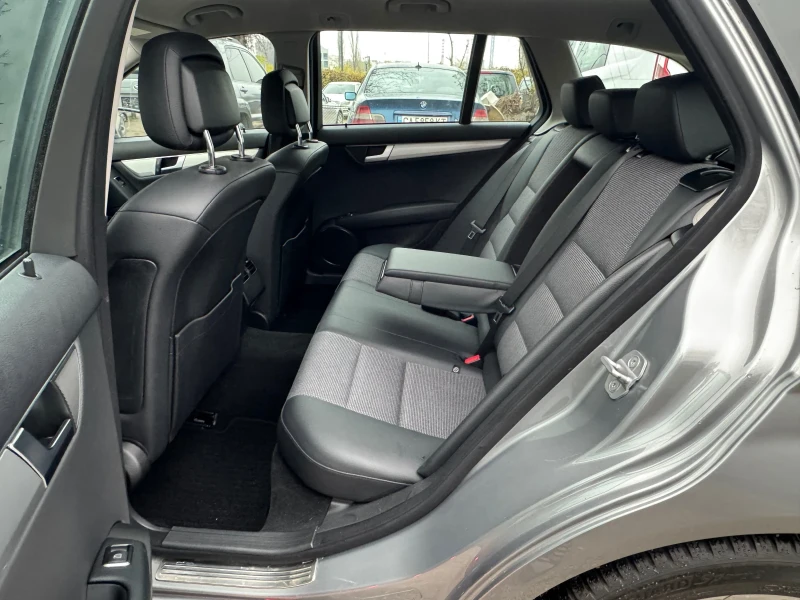 Mercedes-Benz C 220 AMG!! Full EKSTRI !!, снимка 14 - Автомобили и джипове - 53081962