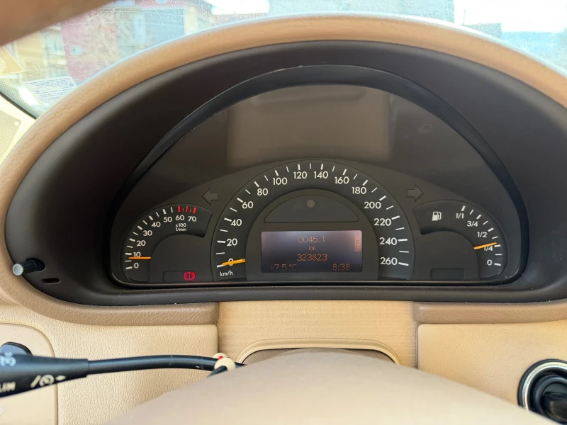 Mercedes-Benz C 320 4matic LPG, снимка 6 - Автомобили и джипове - 53122311