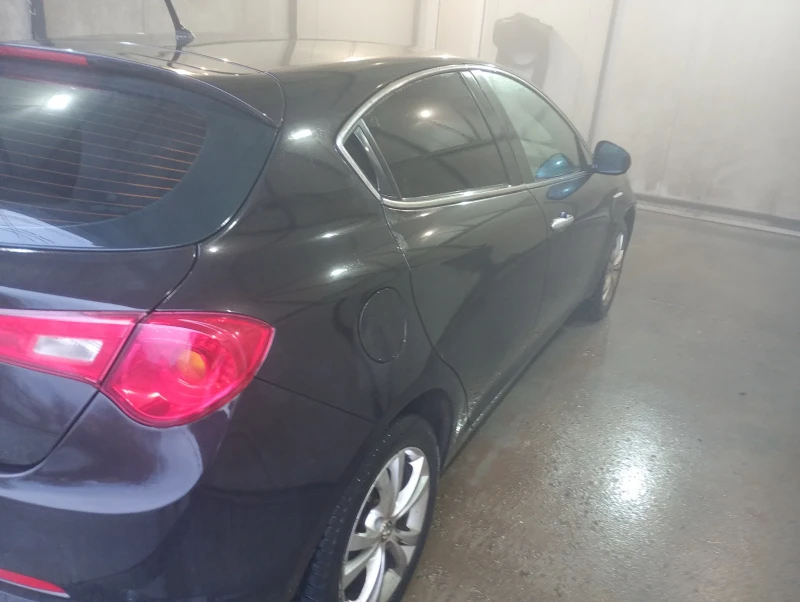 Alfa Romeo Giulietta 1.6JTD, снимка 12 - Автомобили и джипове - 53295766