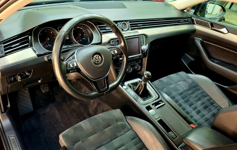 VW Passat 2.0 TDI 190ks., снимка 9 - Автомобили и джипове - 53307305