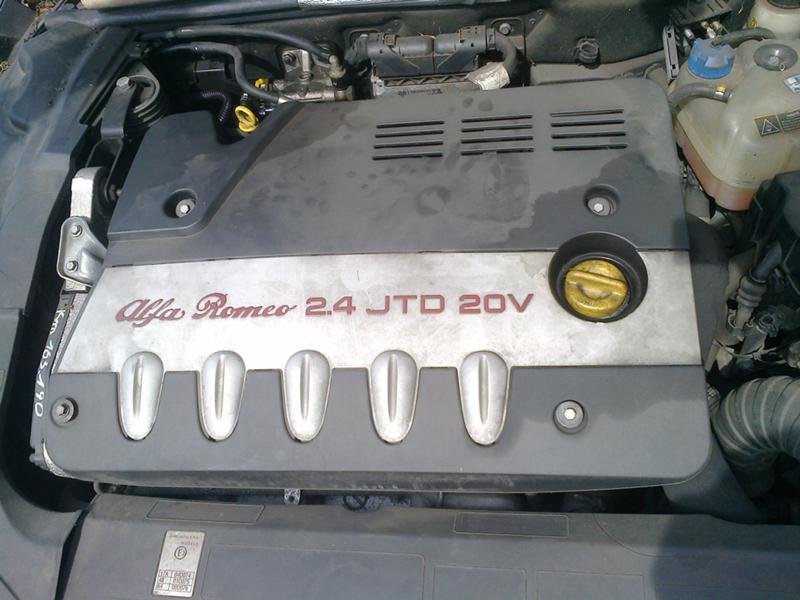 Alfa Romeo 166 2.4 20V JTD, снимка 10 - Автомобили и джипове - 17726034