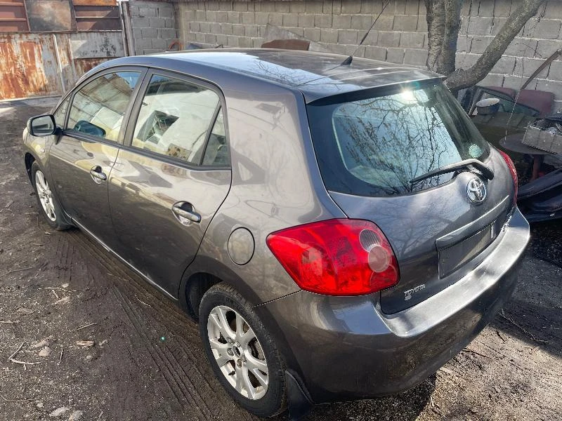 Toyota Auris 2.0D-4D 126к.с На Части, снимка 6 - Автомобили и джипове - 41138902