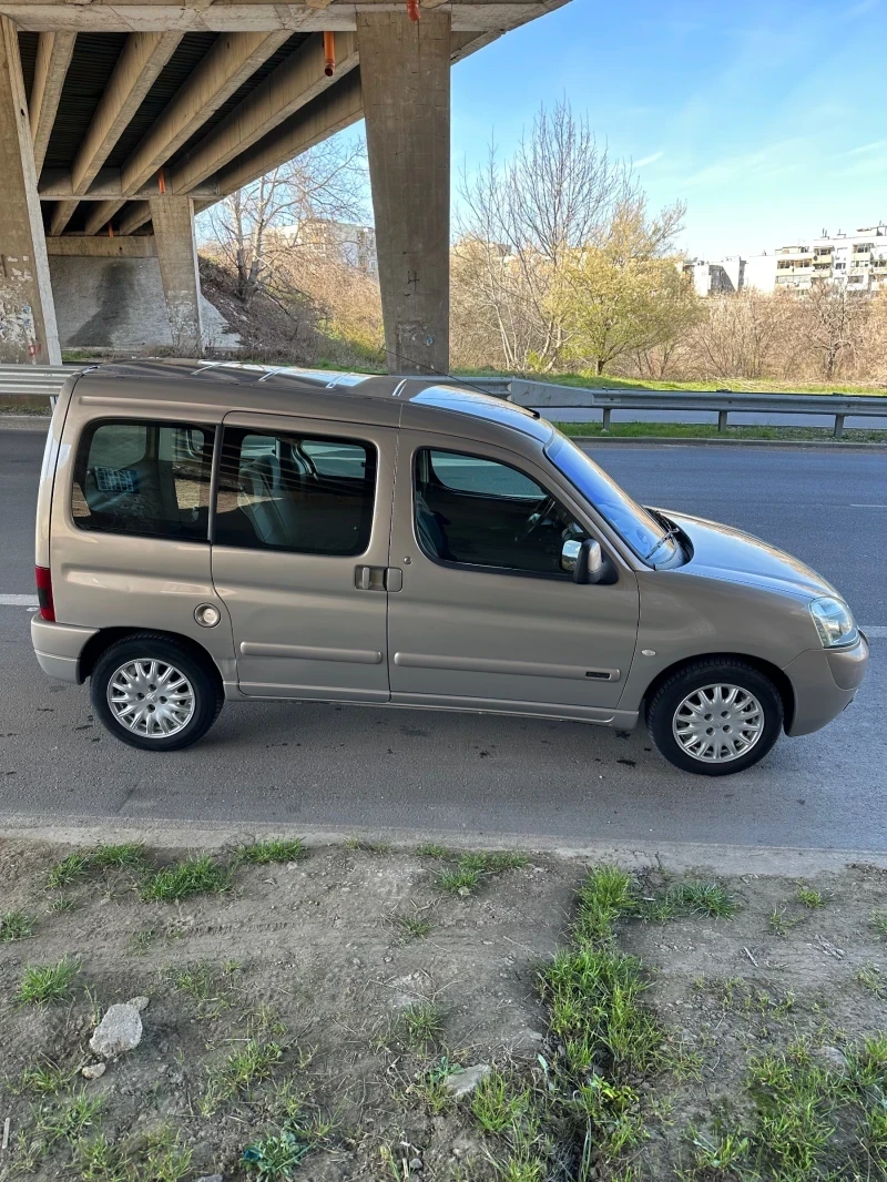 Citroen Berlingo 1.6, снимка 6 - Автомобили и джипове - 48293343