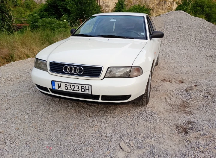 Audi A4, снимка 2 - Автомобили и джипове - 48717919