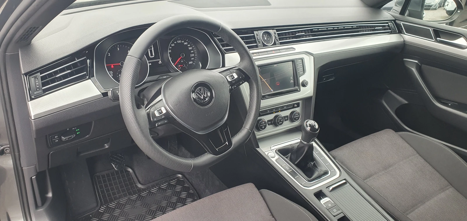 VW Passat 2.0TDI-NAVI- FULL- LED - изображение 9