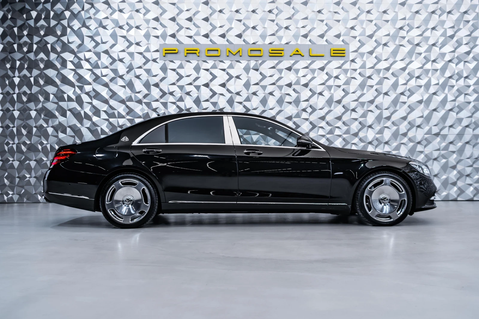 Mercedes-Benz S 560 Maybach styling* Burm* Pano - изображение 3