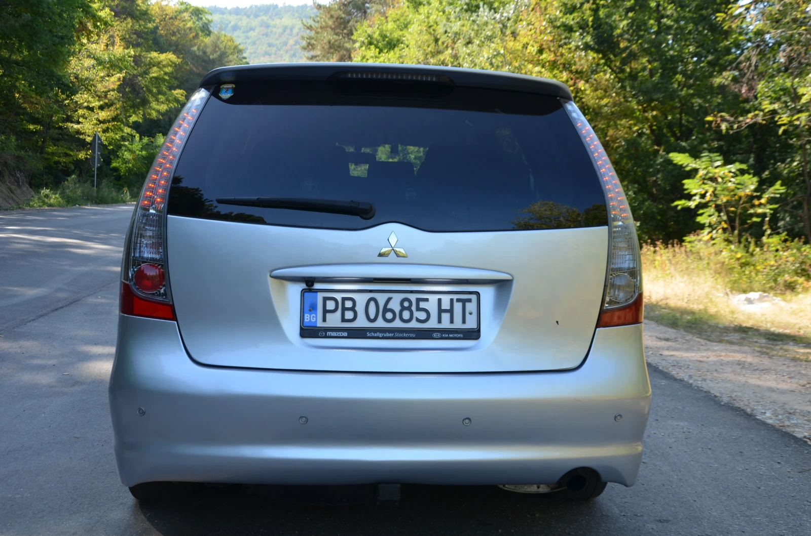 Mitsubishi Grandis  - изображение 4