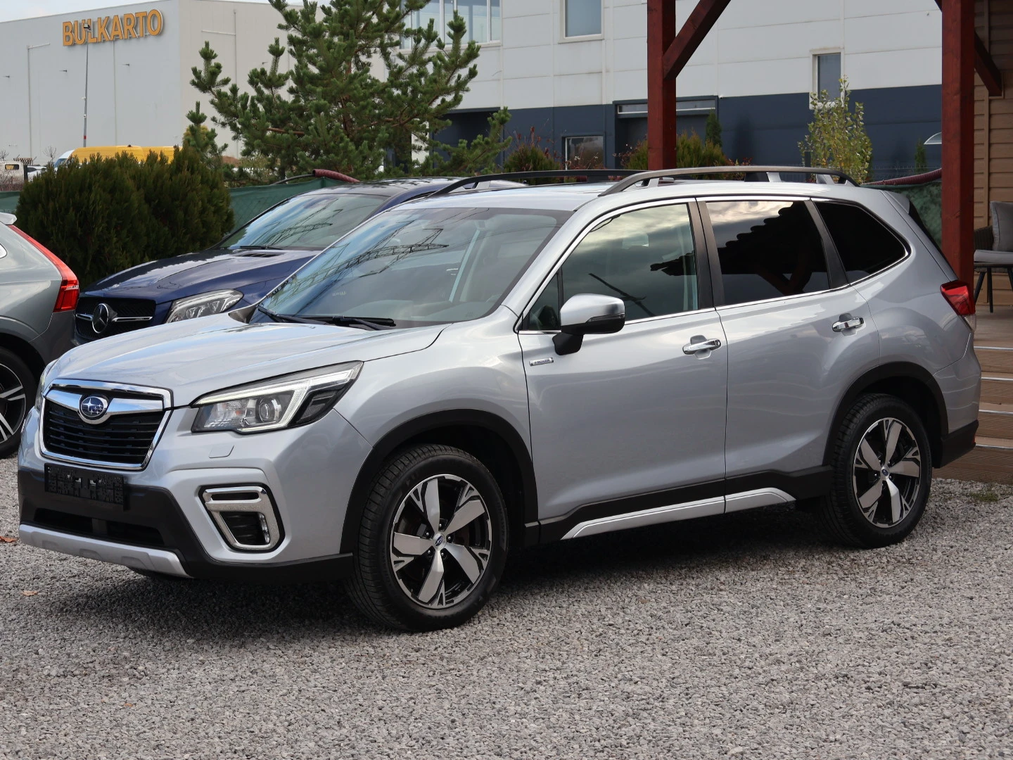 Subaru Forester 2.0i/4x4/E-BOXER/PREMIUM//./     | Mobile.bg   3