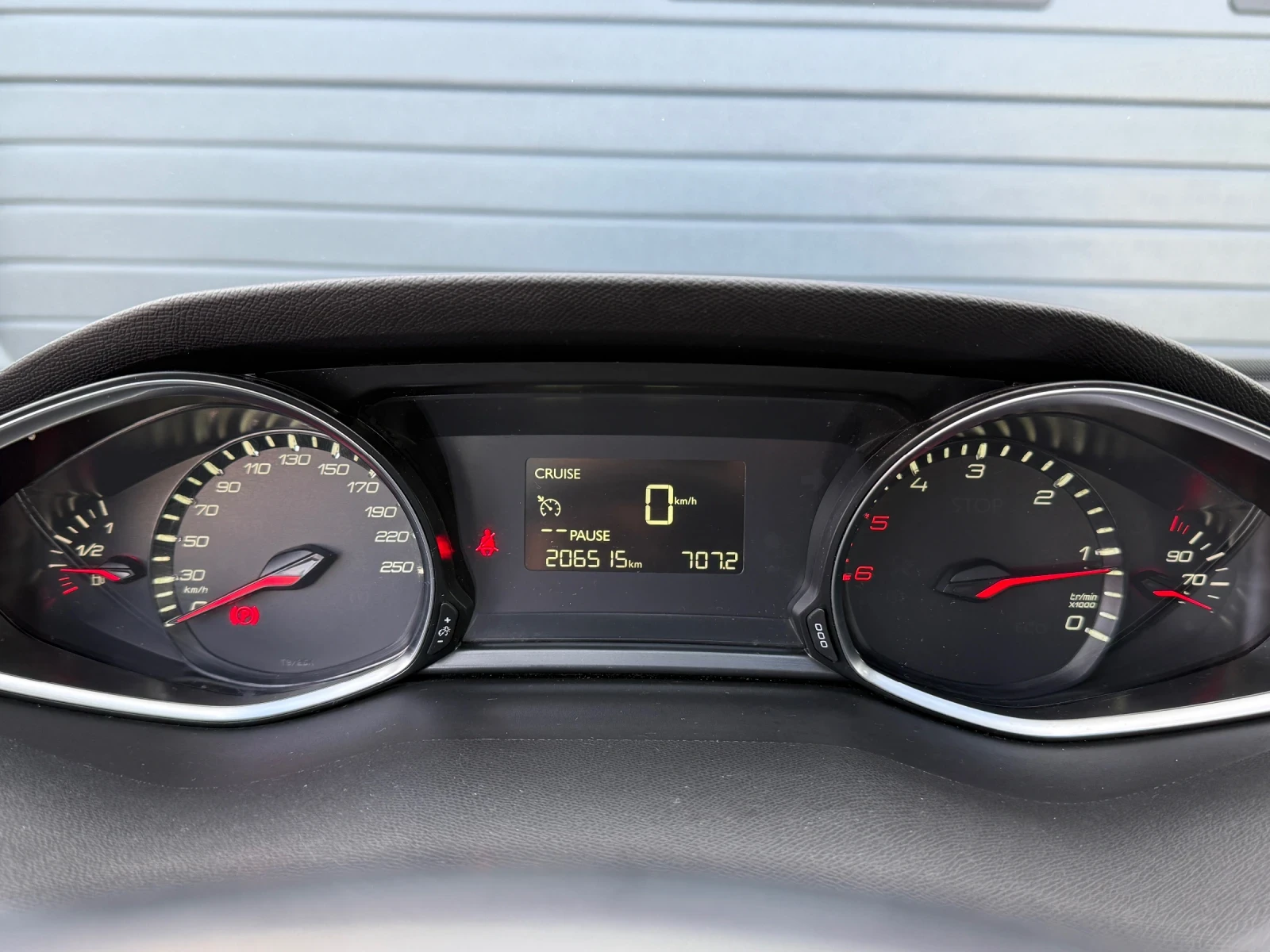 Peugeot 308 1.6BlueHDi, LED, * 206 000км* Навигация! Уникат!, снимка 12 - Автомобили и джипове - 53707036