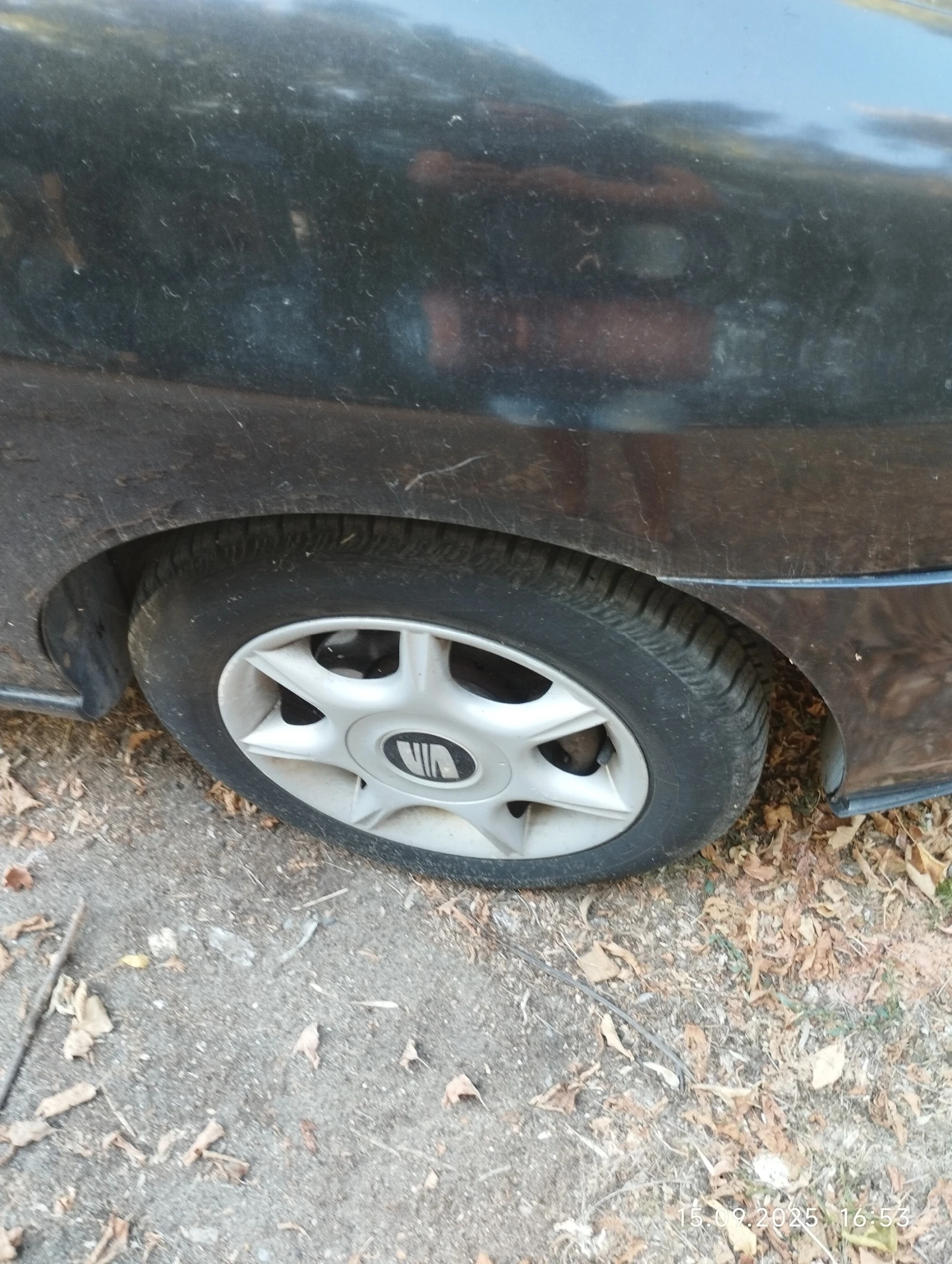 Seat Cordoba 16V, снимка 11 - Автомобили и джипове - 53712087