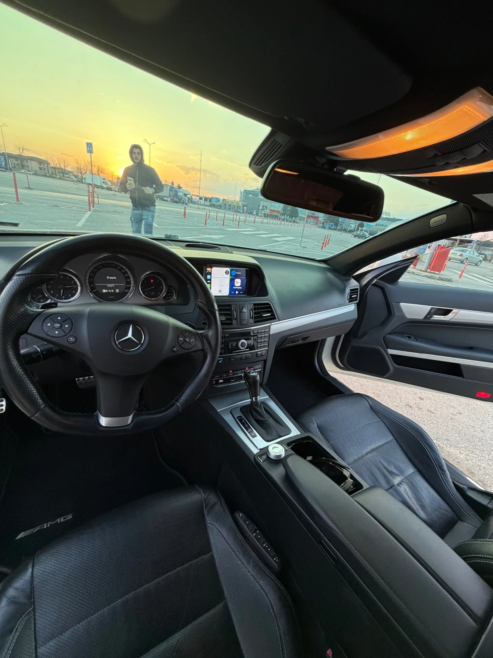 Mercedes-Benz E 350 AMG PACK CARPLAY CAMERA FULL, снимка 8 - Автомобили и джипове - 53867141