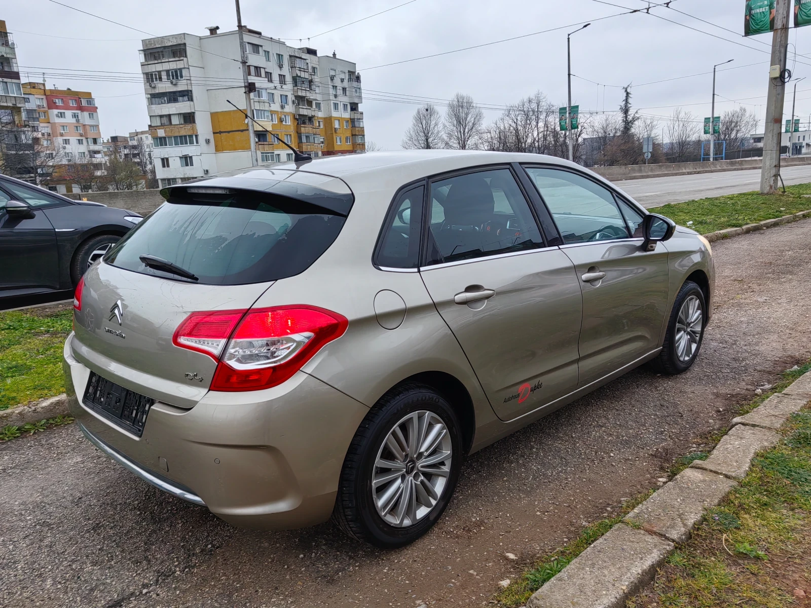 Citroen C4 1.4i  95ps, снимка 8 - Автомобили и джипове - 53961219