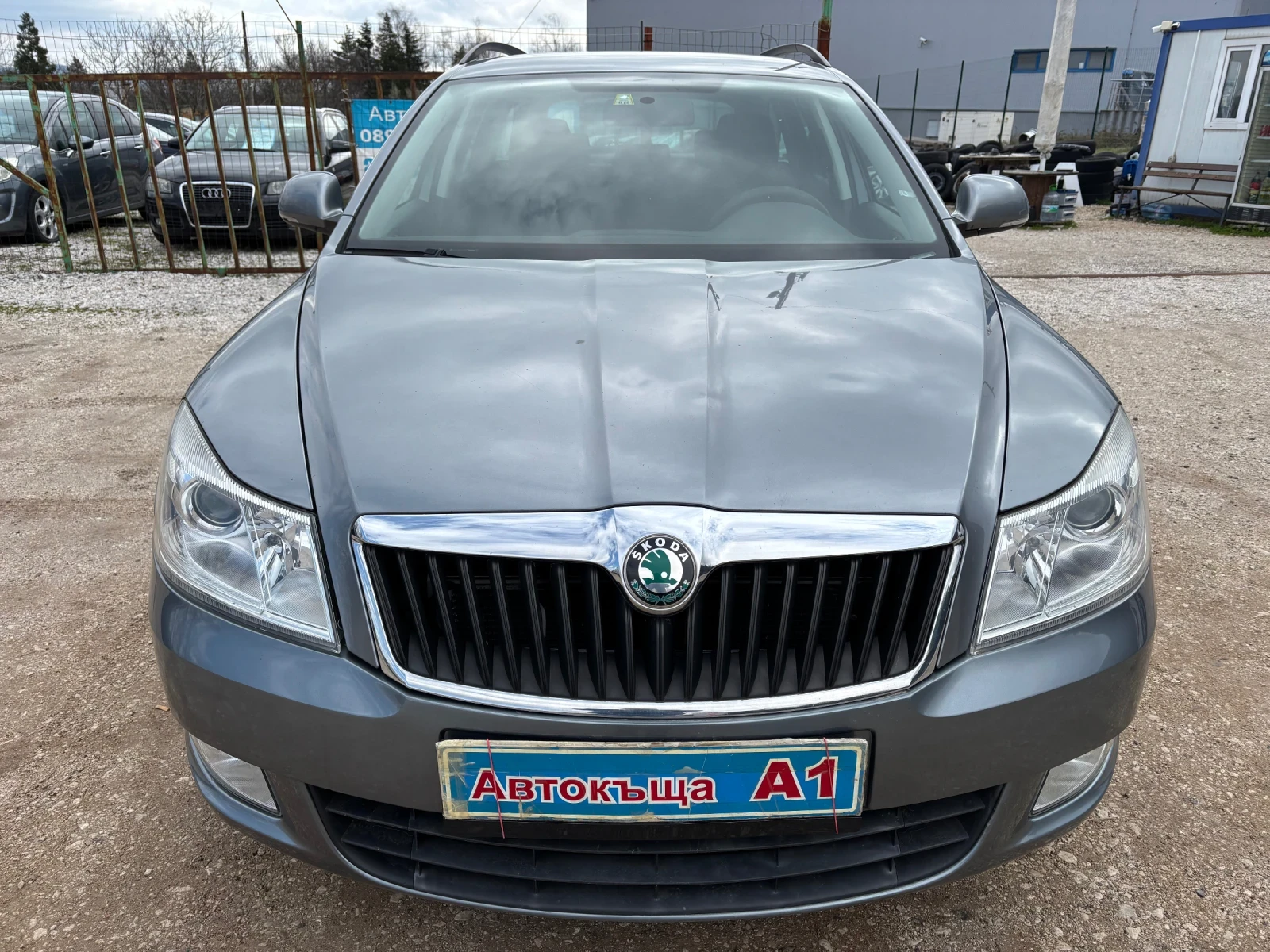 Skoda Octavia 1.6TDI 4x4, снимка 3 - Автомобили и джипове - 54039171