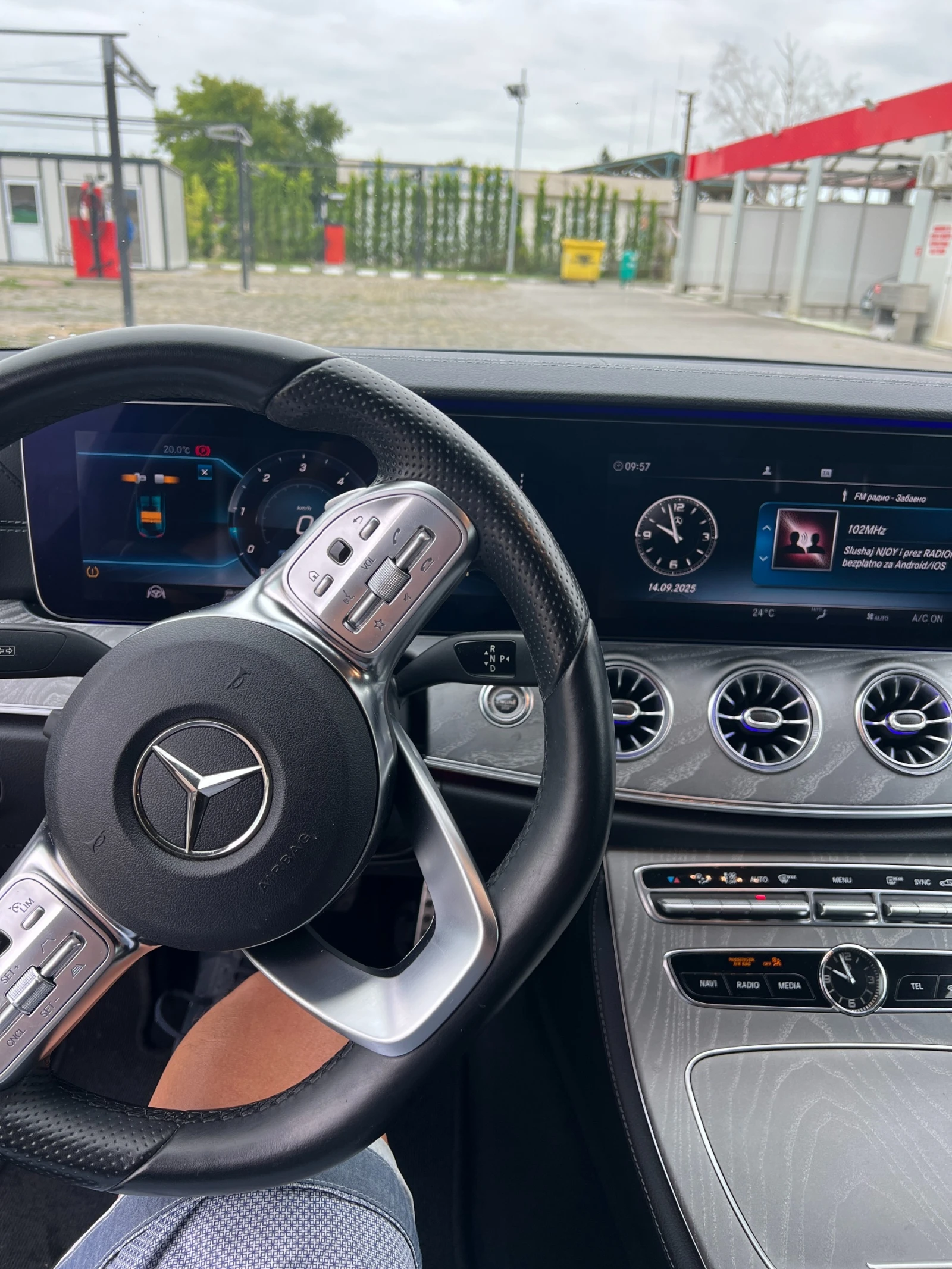 Mercedes-Benz CLS 400, снимка 9 - Автомобили и джипове - 54135946