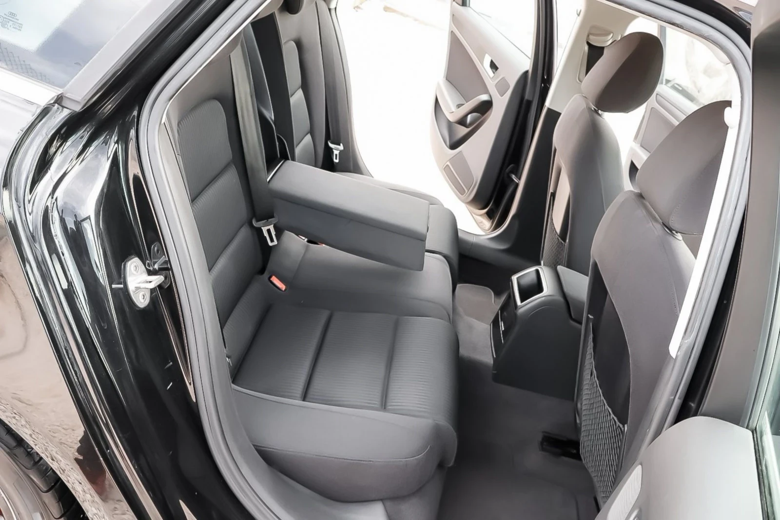 Audi A4 2.0tdi 143kc. 6ck , снимка 14 - Автомобили и джипове - 54194665