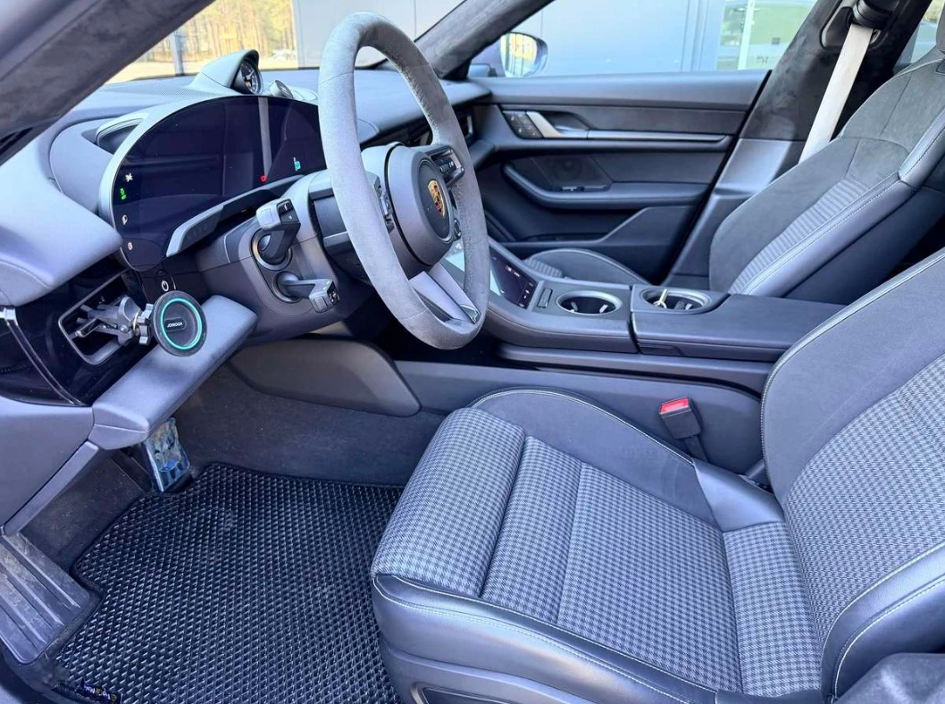 Porsche Taycan 105 kWh , снимка 6 - Автомобили и джипове - 54291308