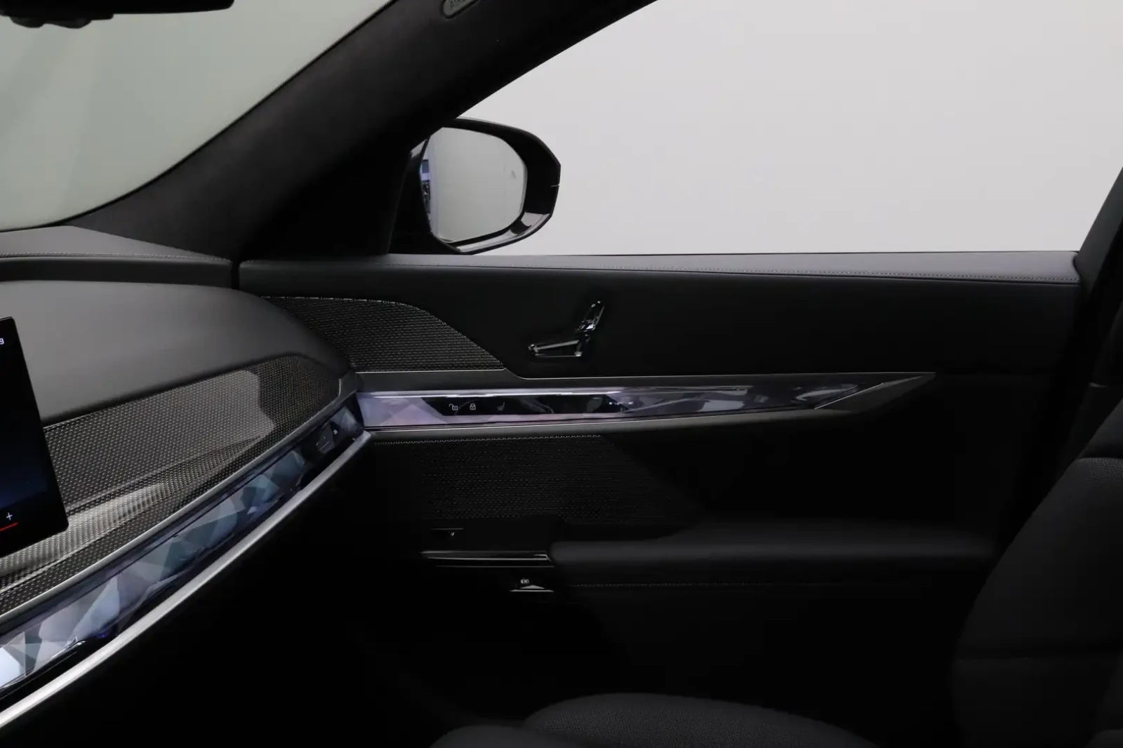 BMW 760 M-Sport xDrive, снимка 10 - Автомобили и джипове - 54880244