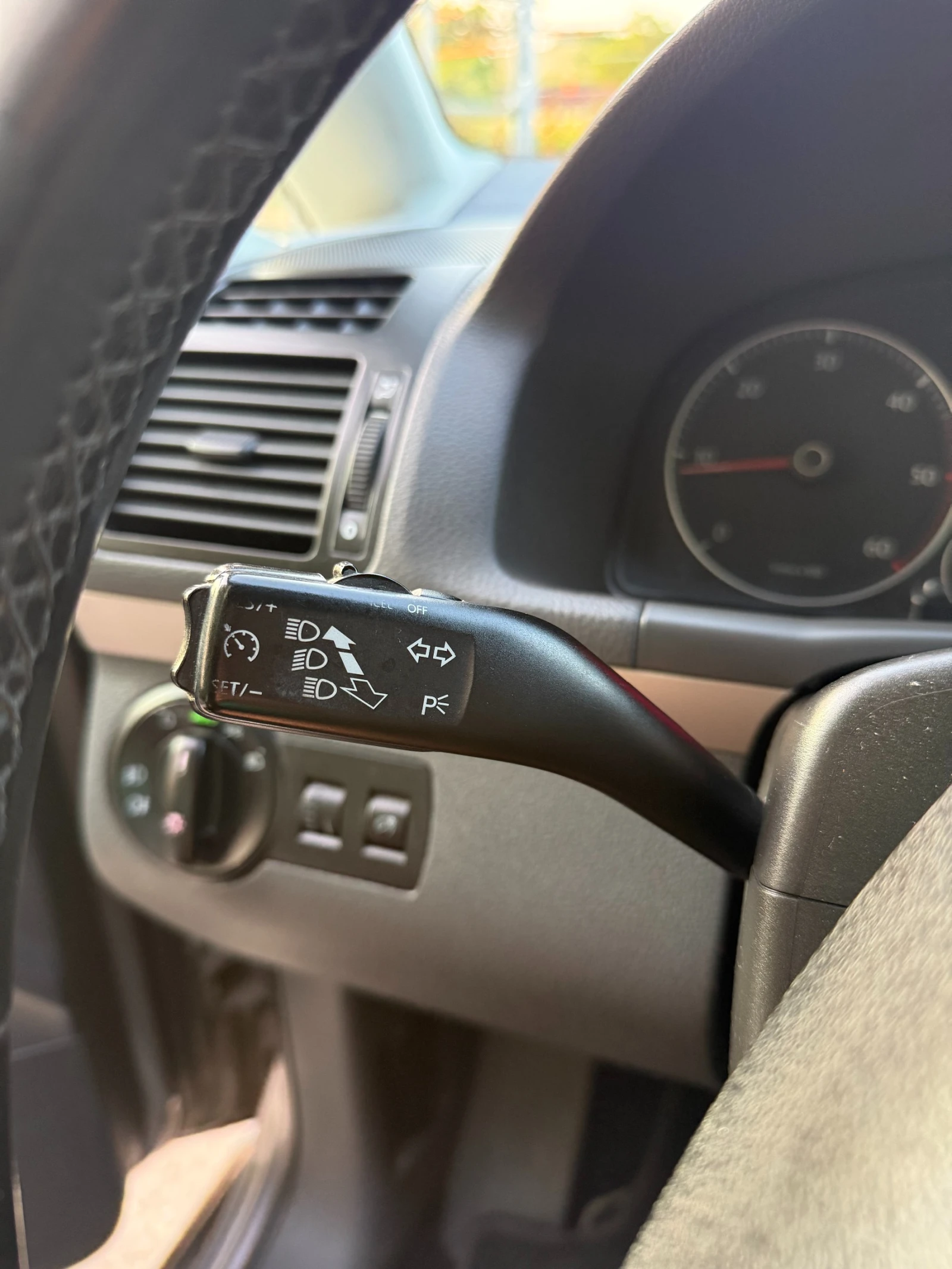 VW Touran CROSS, DSG, ЕДИН СОБСТВЕНИК, FULL, ПЕРФЕКТЕН, снимка 13 - Автомобили и джипове - 54954126
