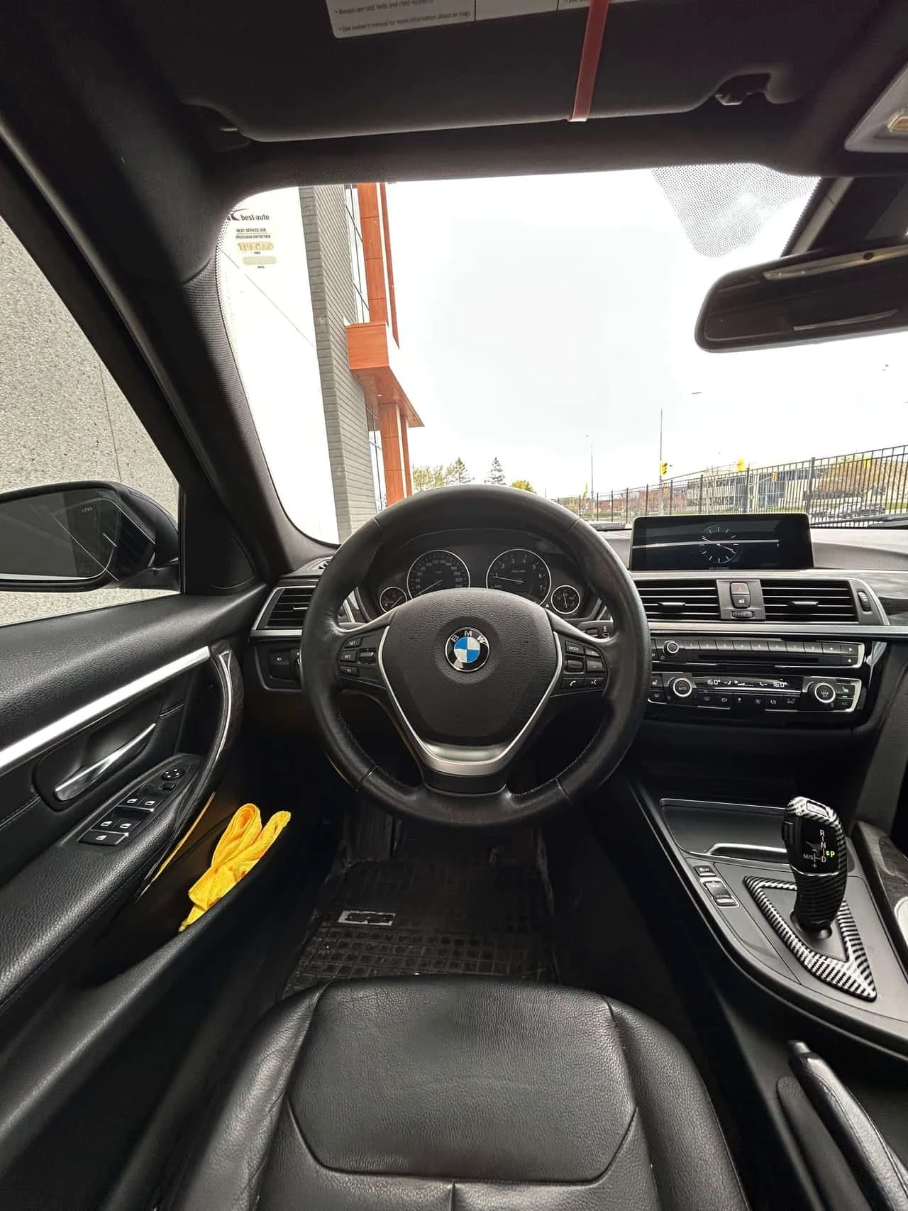 BMW 330 * BMW 330i xDrive * CARFAX * ЦЕНА ДО БГ, снимка 10 - Автомобили и джипове - 54966324