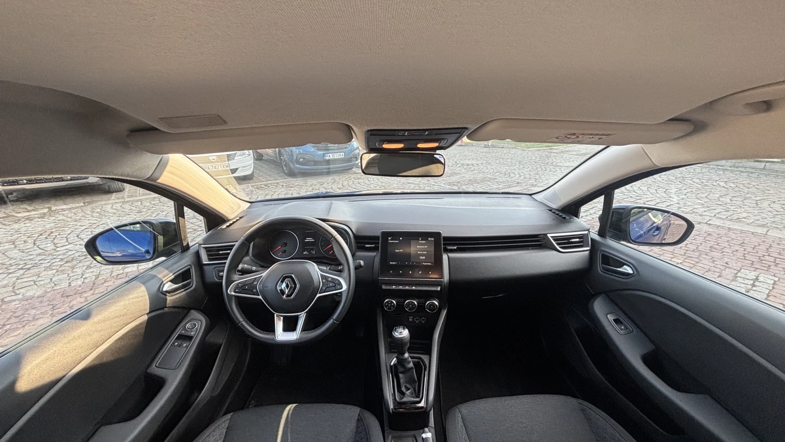 Renault Clio TCe 90 BVM, снимка 16 - Автомобили и джипове - 54969836