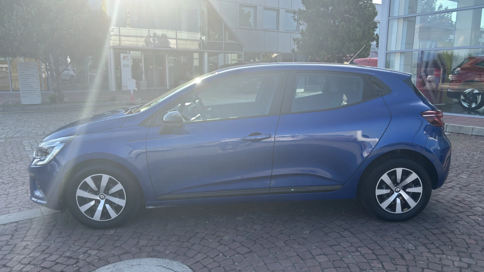 Renault Clio TCe 90 BVM, снимка 6 - Автомобили и джипове - 54969836