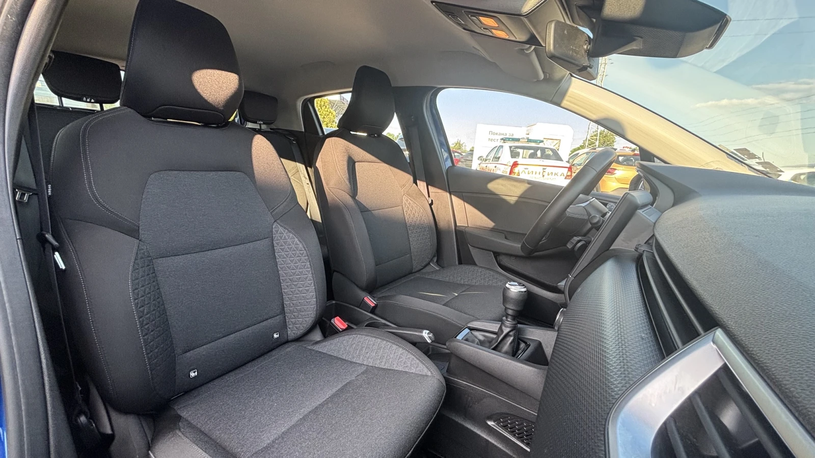 Renault Clio TCe 90 BVM, снимка 13 - Автомобили и джипове - 54969836