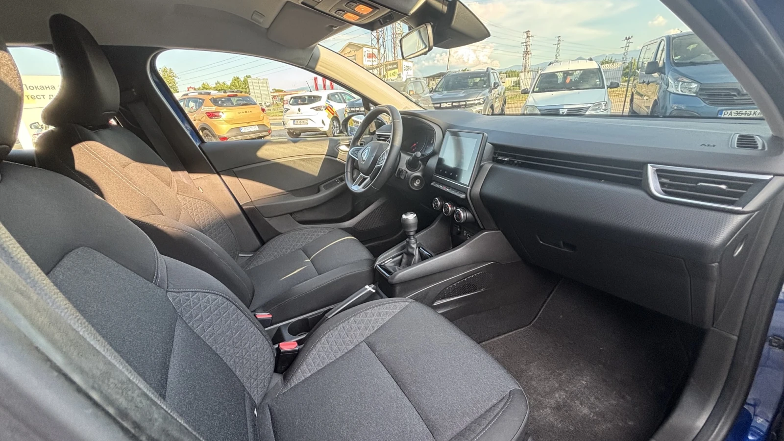 Renault Clio TCe 90 BVM, снимка 12 - Автомобили и джипове - 54969836