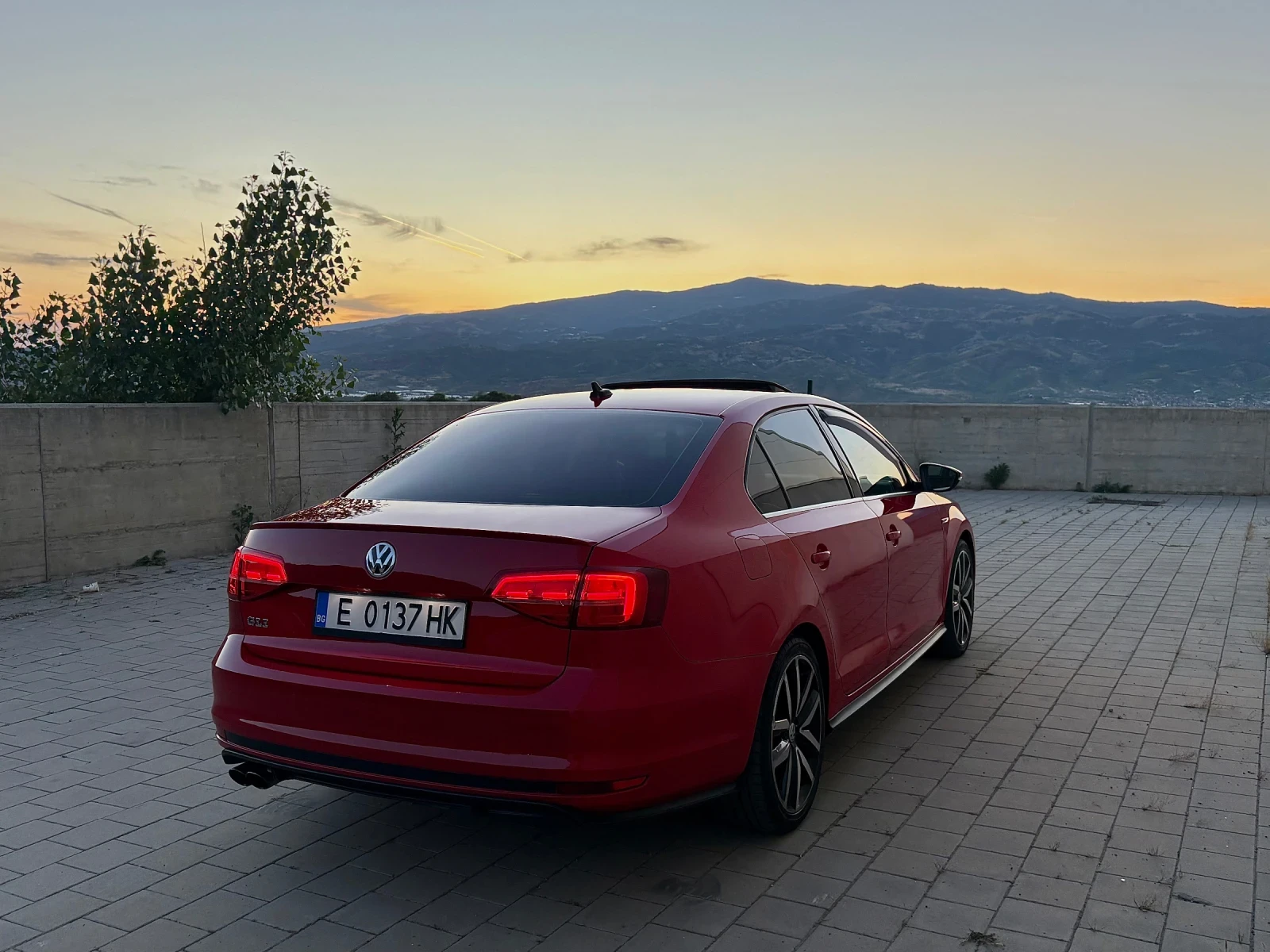 VW Jetta GLI 2.0 TSI DSG 211-Кс 100х.км, снимка 6 - Автомобили и джипове - 55366761