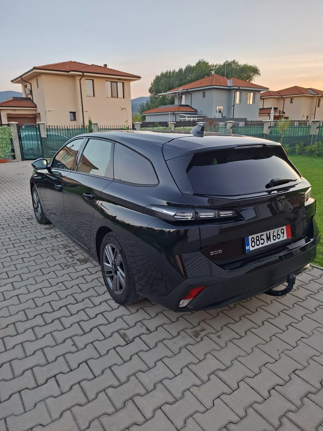 Peugeot 308 SW  Active Pac  EAT8 full service I-Cockpit , снимка 9 - Автомобили и джипове - 55987174