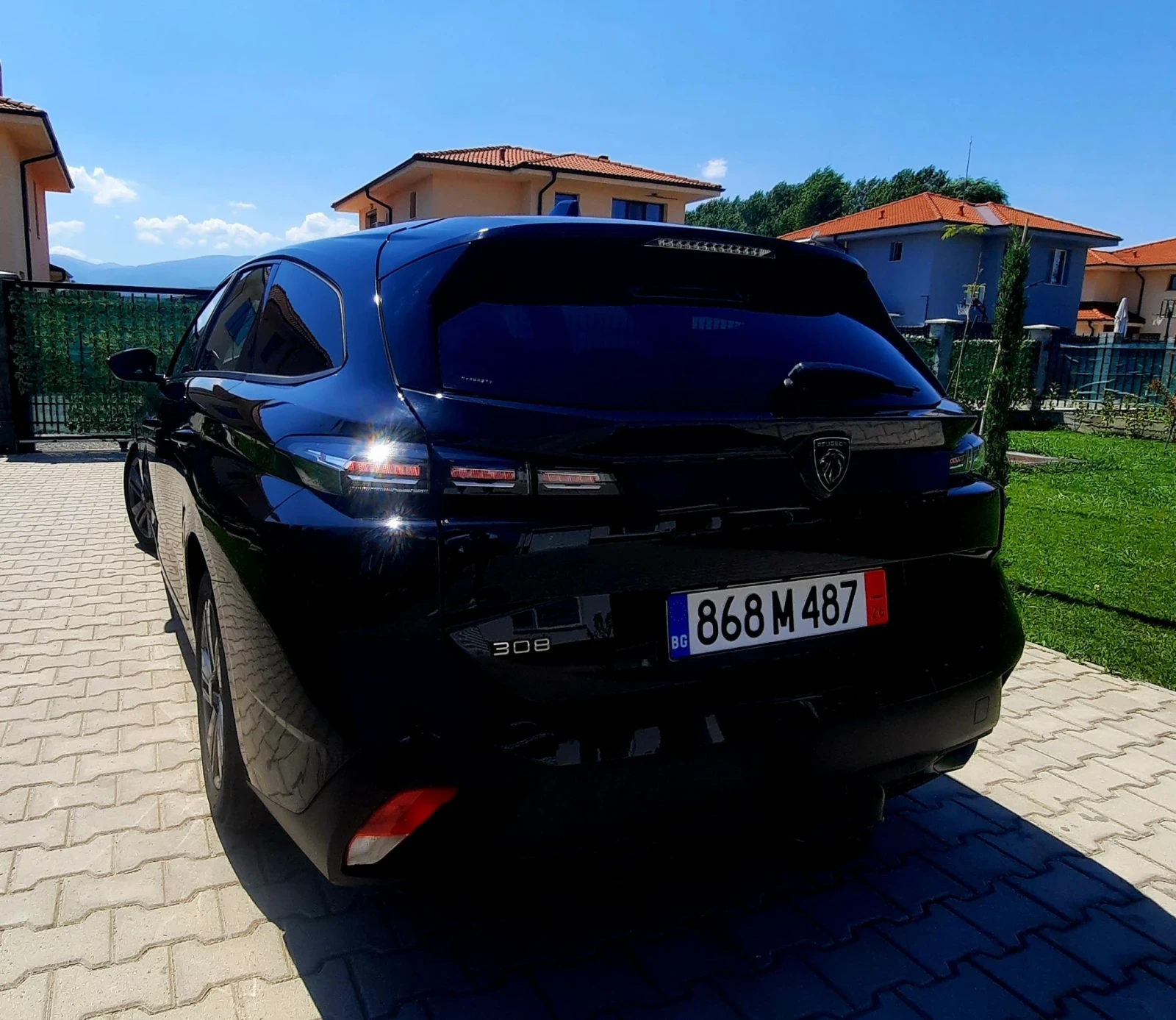 Peugeot 308 Active Pack EAT8 full service, LED I-Cockpit Navi , снимка 8 - Автомобили и джипове - 55614016