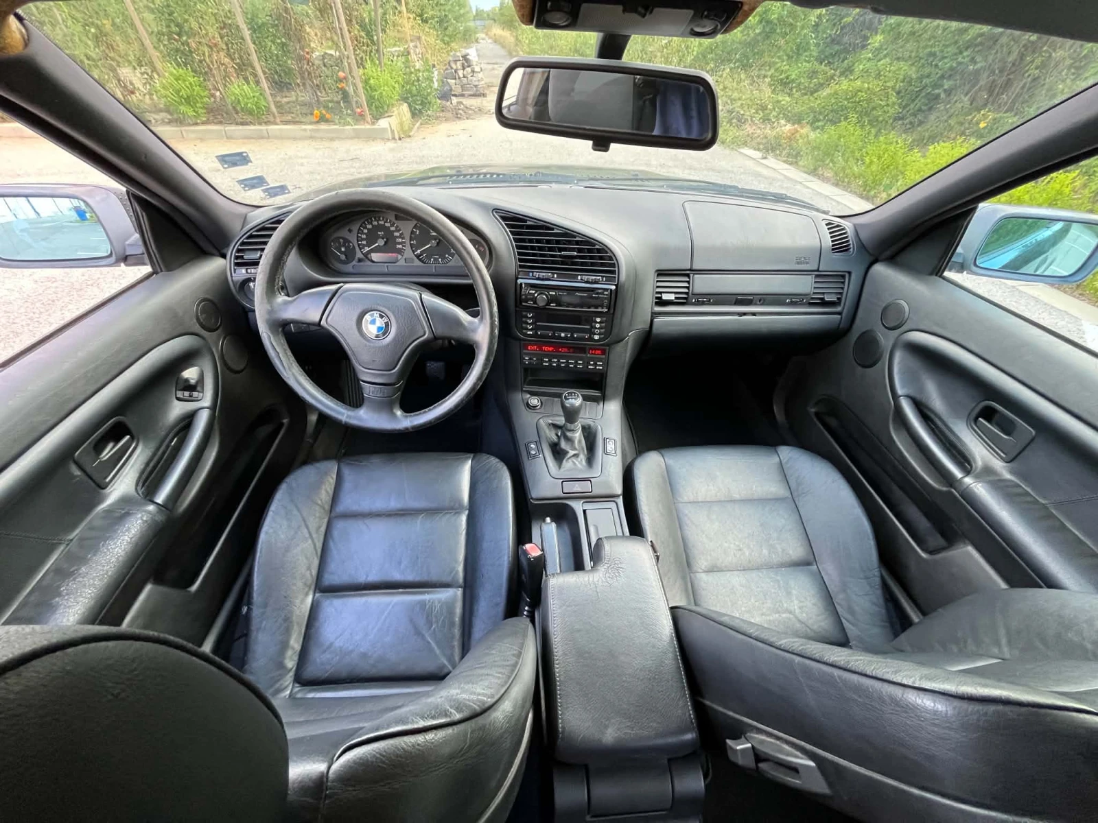 BMW 318 IS , снимка 7 - Автомобили и джипове - 55680119
