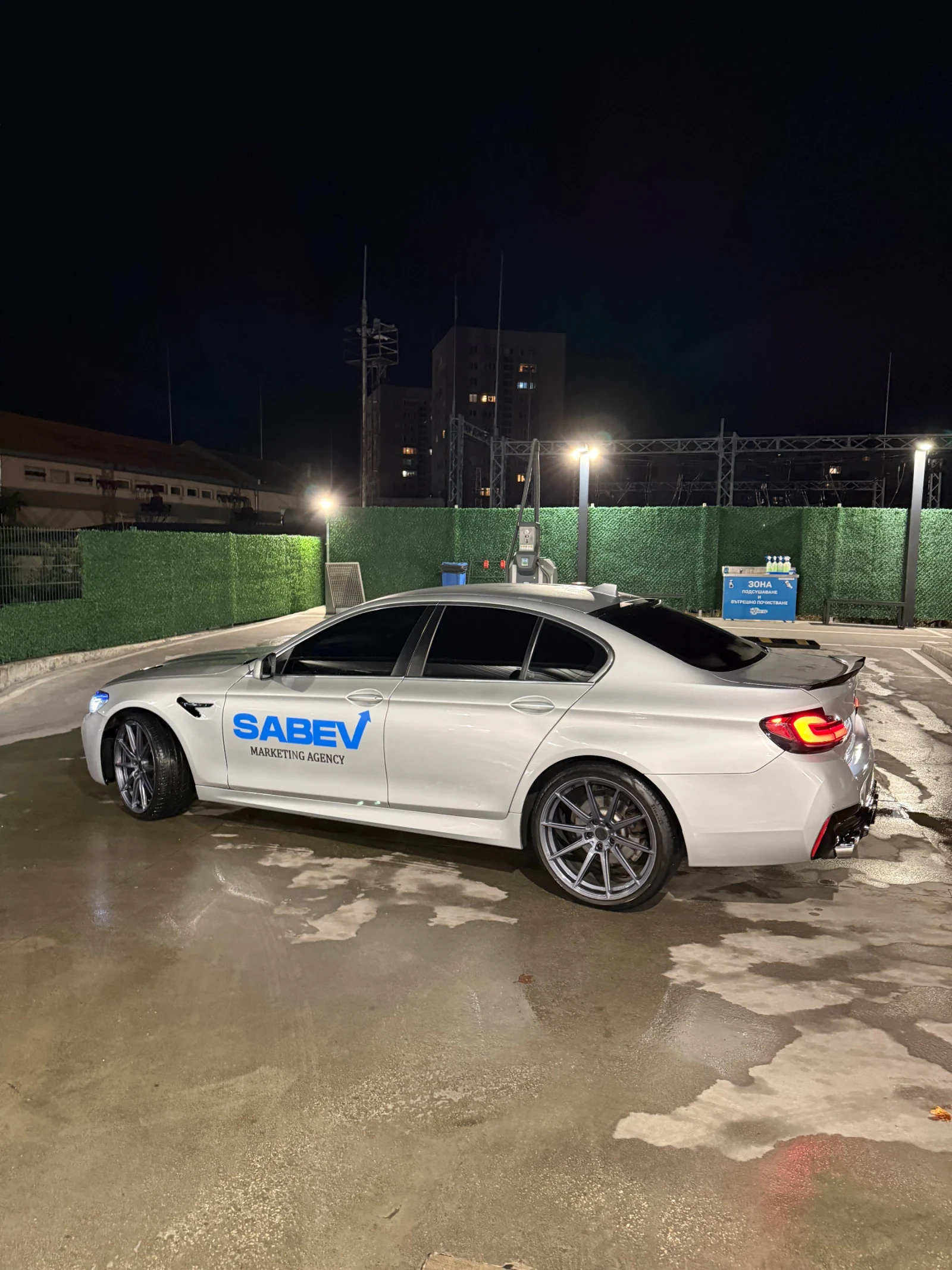 BMW 530 M5 F90 Визия, снимка 3 - Автомобили и джипове - 55982231