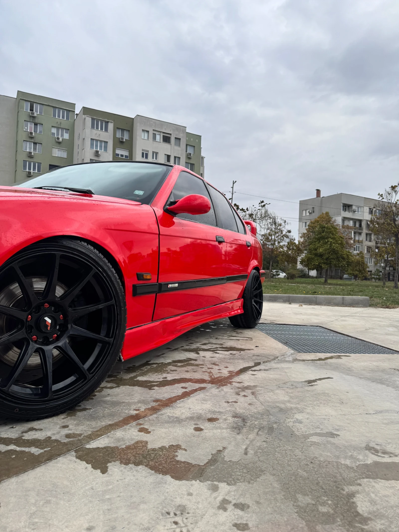 BMW 318, снимка 2 - Автомобили и джипове - 56660163